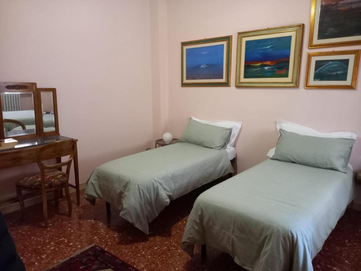 Casa Di Nonna Hotel Bevagna ภายนอก รูปภาพ
